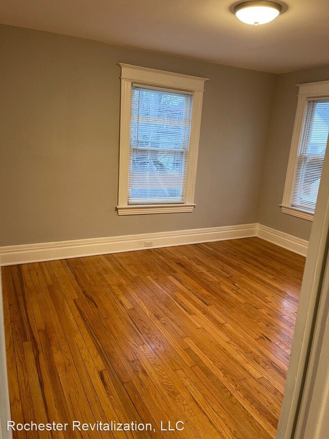 Building Photo - 4 br, 2 bath House - 826 Seward St