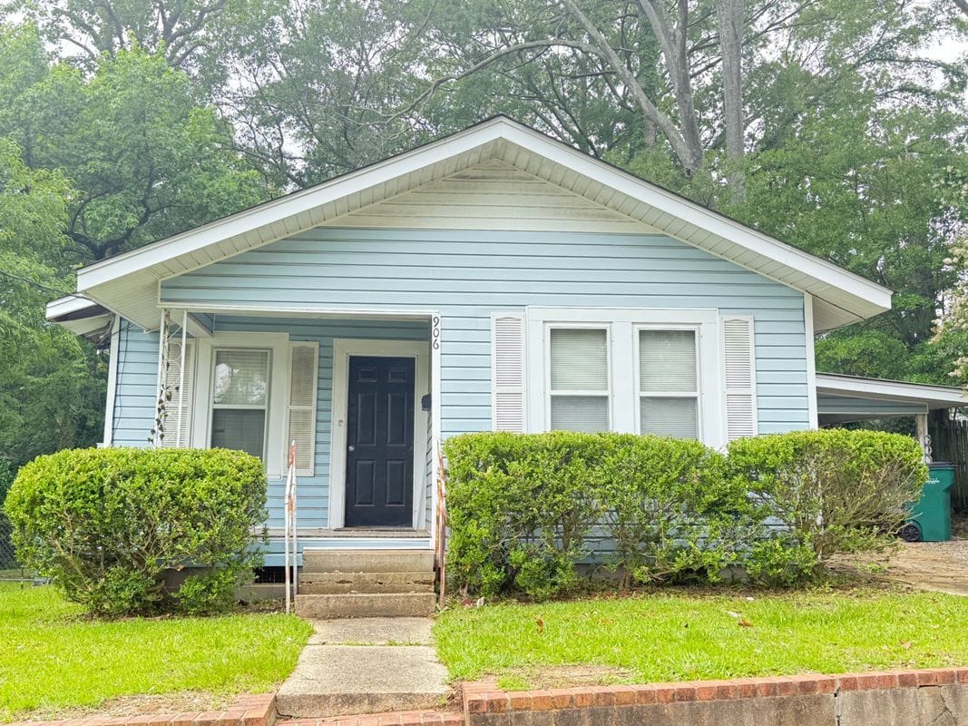 Primary Photo - 906 N Park Ave