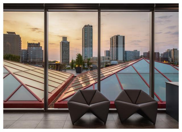 Foto del edificio - 2 bedroom in Chicago IL 60657