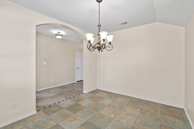Foto del edificio - 717 Boone Valley Dr