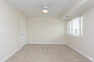 1BR, 1BA - 768 SF - Evergreens at Laurel