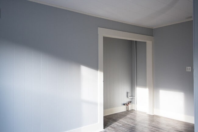 Building Photo - 3 Bridge St