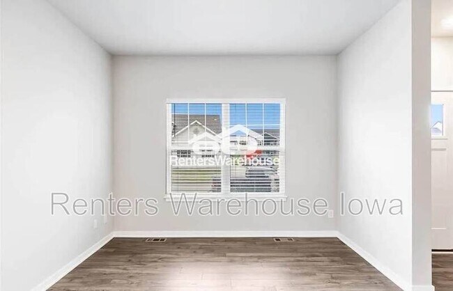 Foto del edificio - 2302 SW Plaza Pkwy