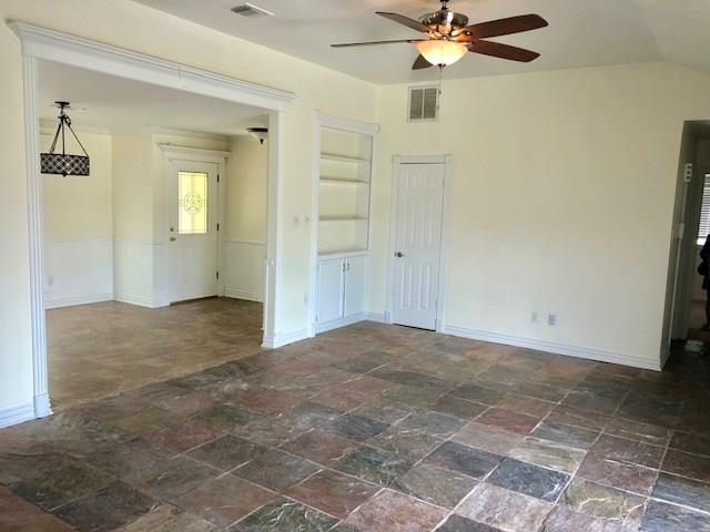 Foto del edificio - 6650 Grove Field Ln