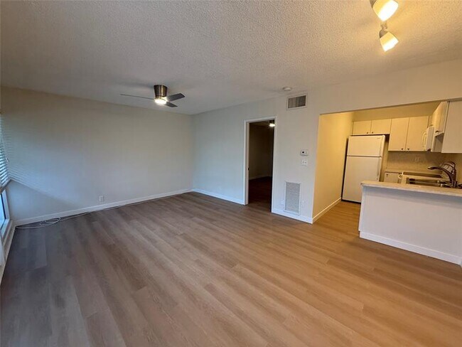 Foto del edificio - 4009 NE 21st Ave