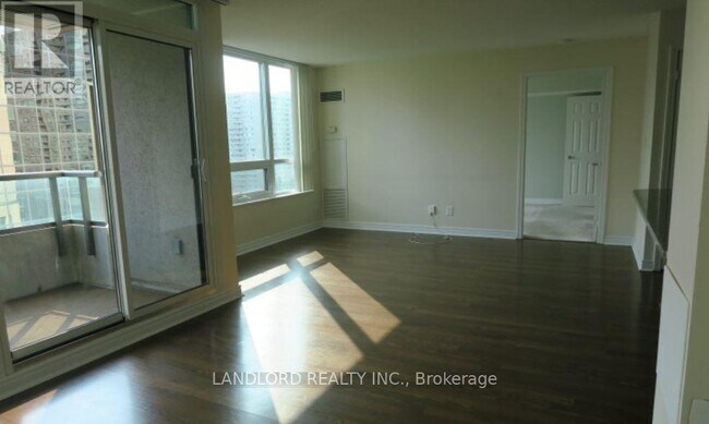 Building Photo - 208-208 Enfield Pl
