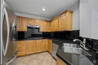 Building Photo - 51 E Agate Ave