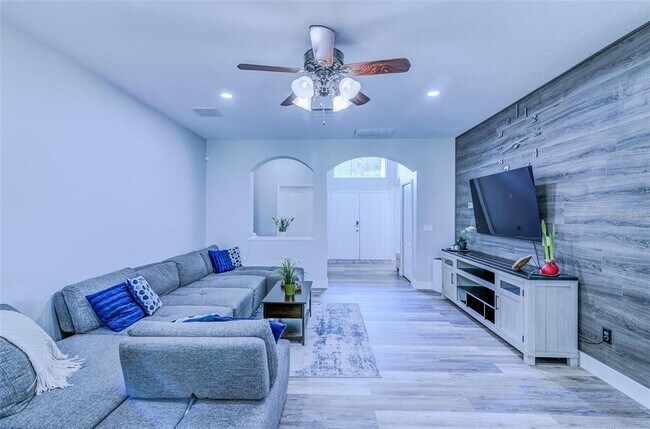 Foto del edificio - 12715 Moss Park Ridge Dr