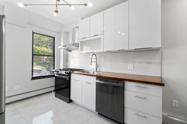 Foto del edificio - 232 1st St
