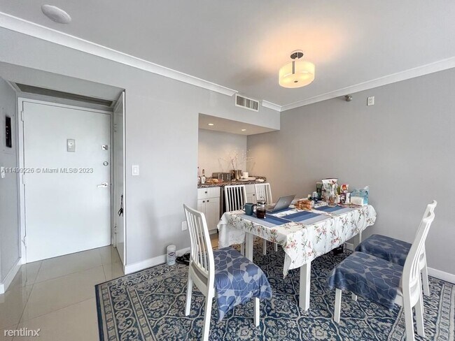 Foto del edificio - 3 br, 3 bath House - 20505 E Country Club ...