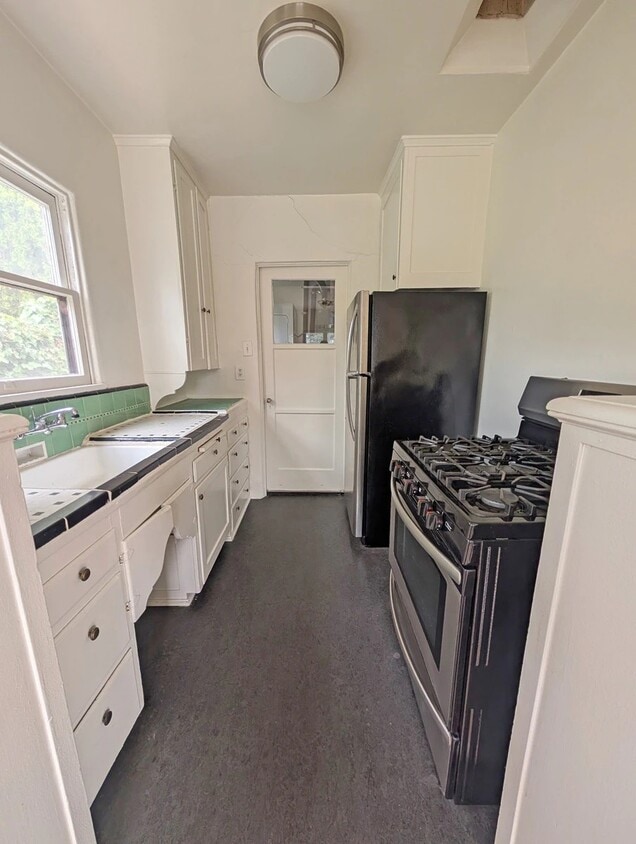 Foto principal - 826 Maltman Ave