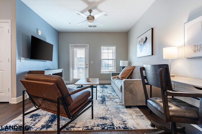 Foto del edificio - 918 Aventine Dr