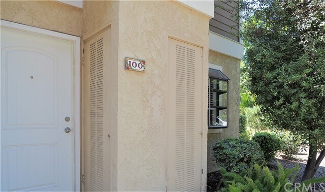 Building Photo - 100 Lakepines