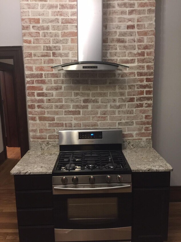 1589 Lee St E Unit First Floor A, Charleston, WV 25311 Apartments