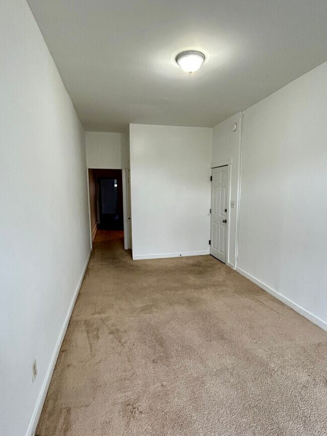 Foto del edificio - 2504 N Calvert St