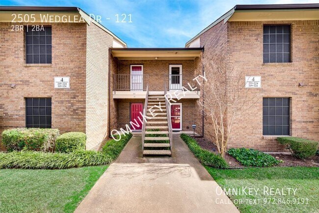 Building Photo - 2505 Wedglea Dr