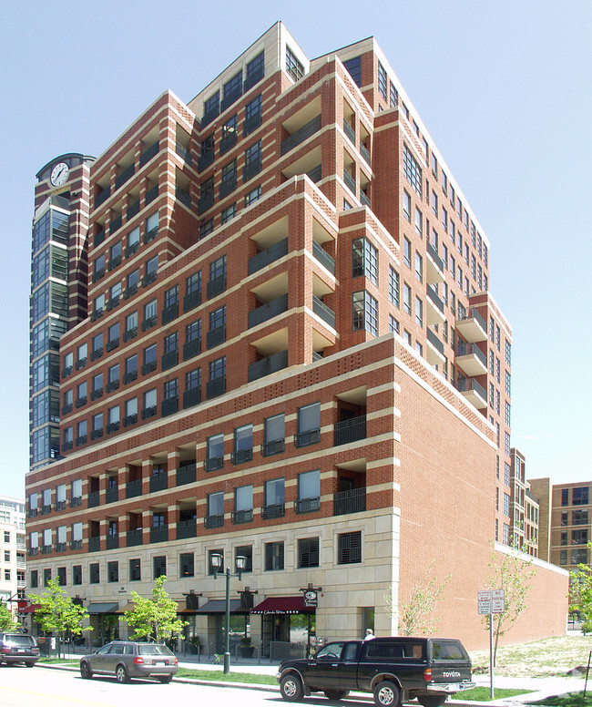 Foto del edificio - Riverfront Park Tower