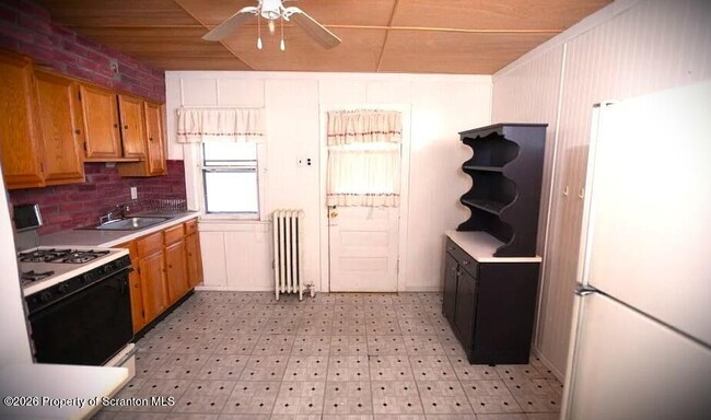 Building Photo - 1028-1030-1030 Madison Ave