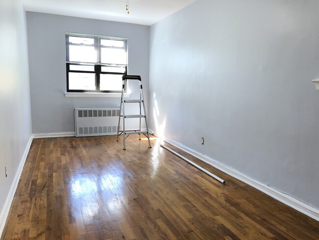 Building Photo - 25-40-25-436 36th St