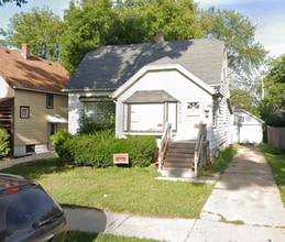 Building Photo - 4900 N 58th St