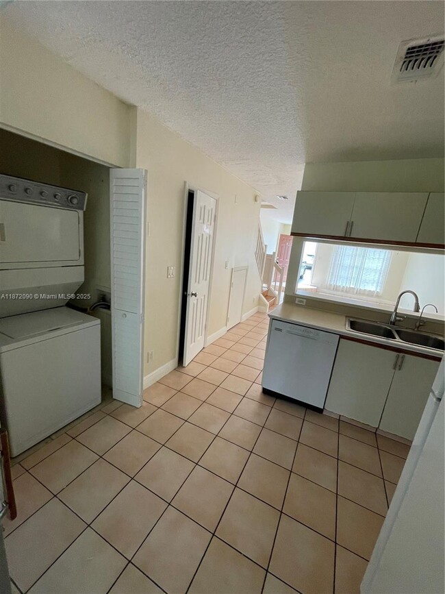 Foto del edificio - 2880 Belmont Ln