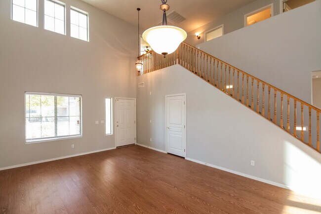 Building Photo - 3636 W South Butte Rd