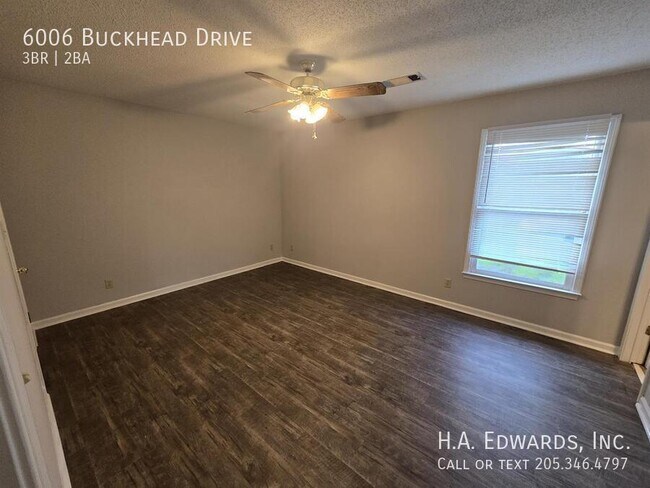 Building Photo - 6006 Buckhead Dr
