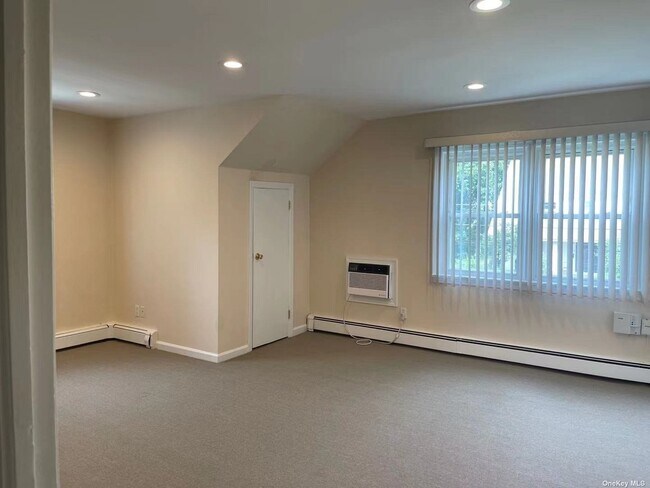 Foto del edificio - 60 Stoner Ave