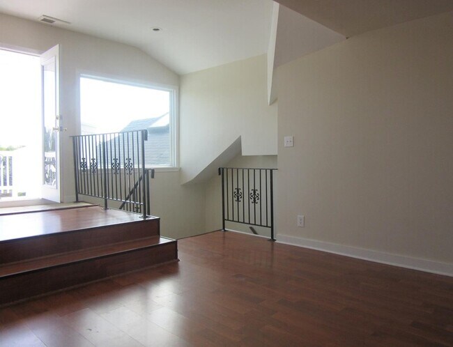 Foto del edificio - 2000 Lakeview Ave