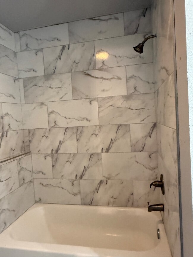 Foto del edificio - 1507 E 16th St