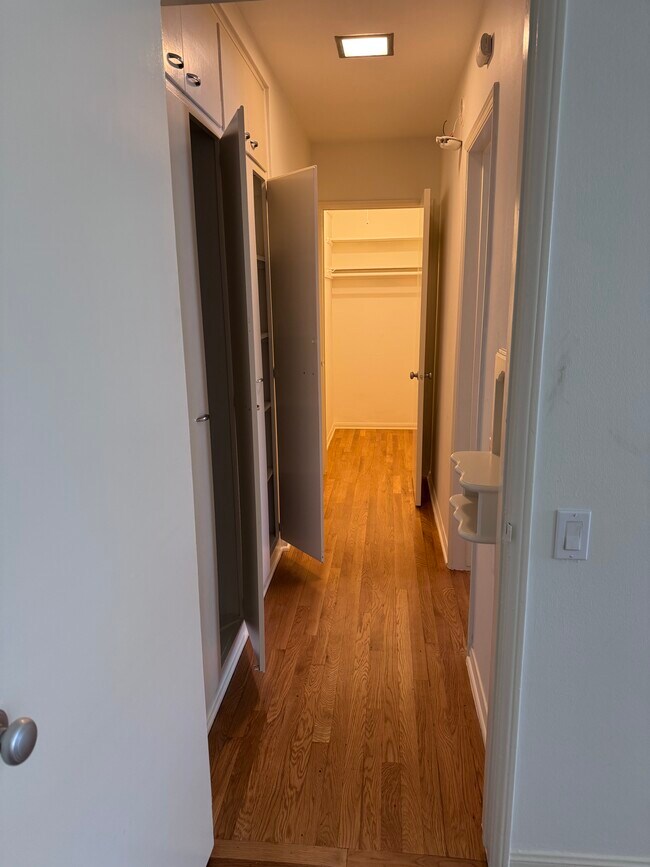 Foto del edificio - 637 Levering Ave