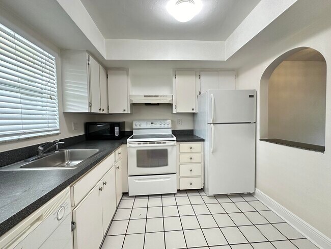 Foto del edificio - 5811 NE 14th Rd