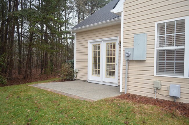 Foto del edificio - 8955 Bryant Field Cir
