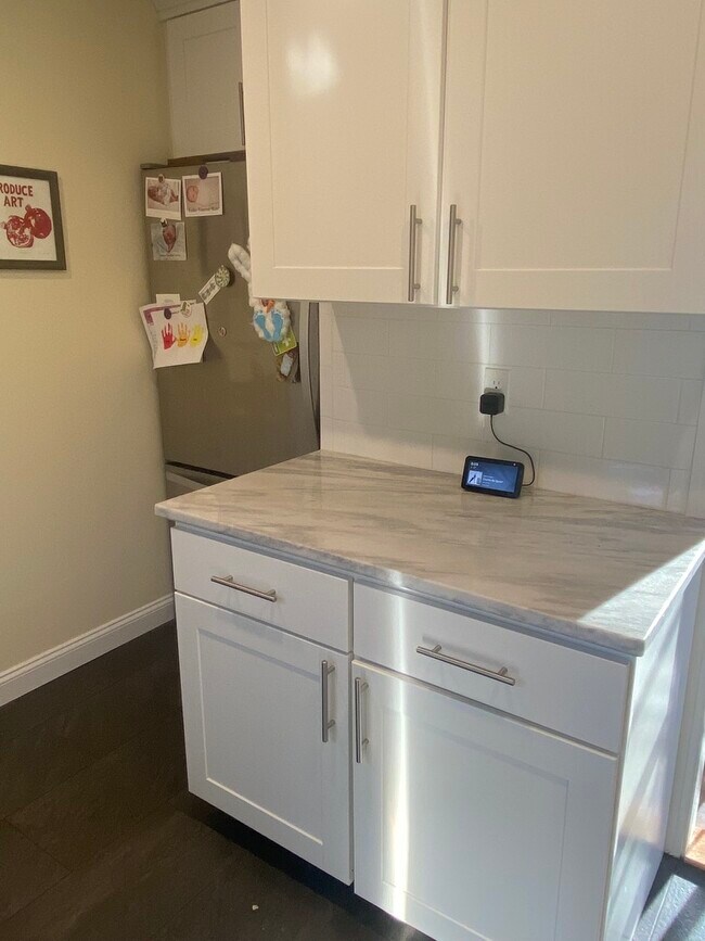 Kitchen - 52 Front St