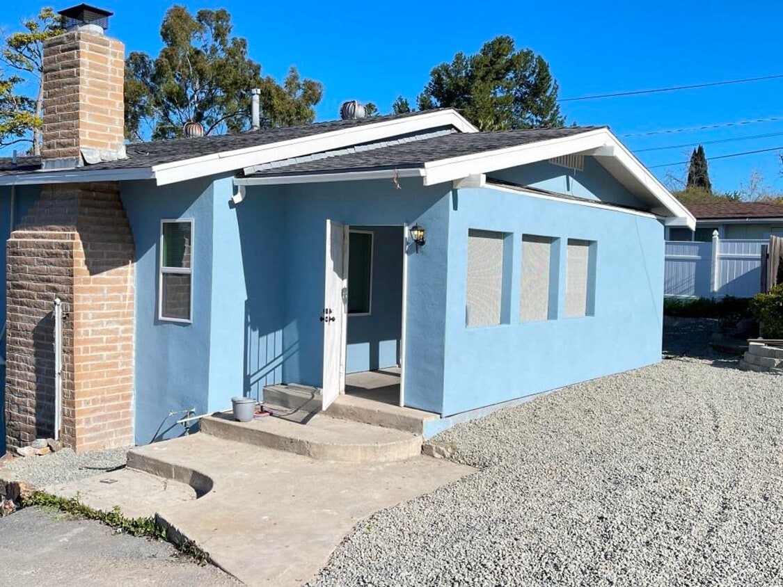 Primary Photo - 1758-60 Klauber Ave
