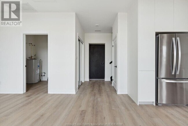 Photo du bâtiment - 4400 Laurier Pkwy
