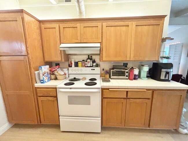 Building Photo - Super Cute 3 bed 2 bath Home in Central Da...
