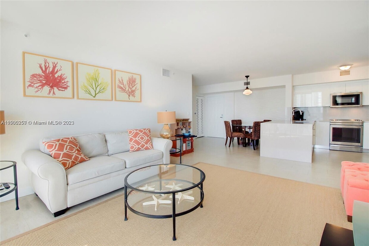 Photo - 1155 Brickell Bay Drive Apt #2103, Miami, FL 33131 - 2 BR 2 BA Condo