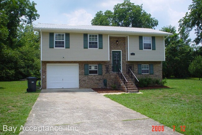 4 br, 2 bath House - 404 Main Street - House for Rent in ...