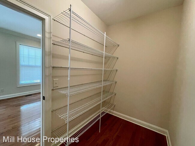 Building Photo - 4 br, 3.5 bath House - 204 Tuckers Pond Drive