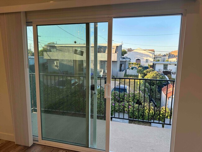 Foto del edificio - 4686 Craigie St