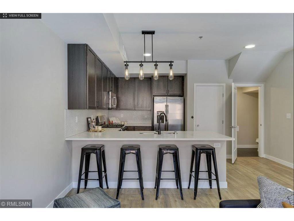Primary Photo - 120 N 1st Ave