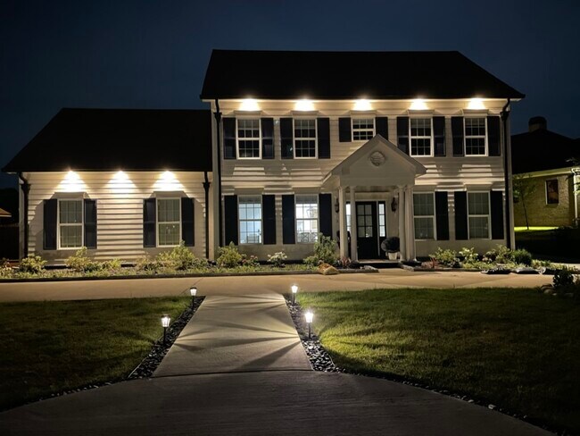 Building Photo - 3 Forest Lake Dr