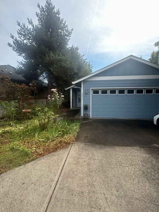 Building Photo - 4211 NE 135th Ave