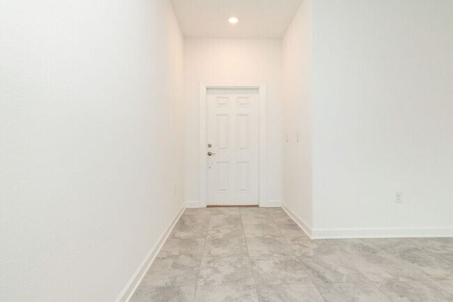 Foto del edificio - 5649 Quiet Palm Lp