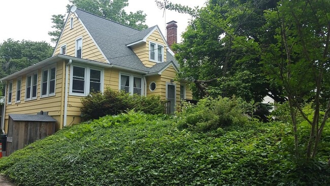 Multi unit house in North Wilmington - 2108 Marsh Rd