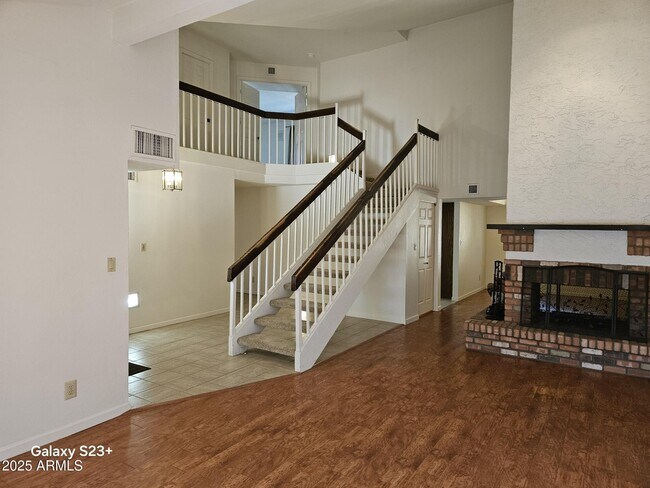 Foto del edificio - 2344 W Lobo Ave