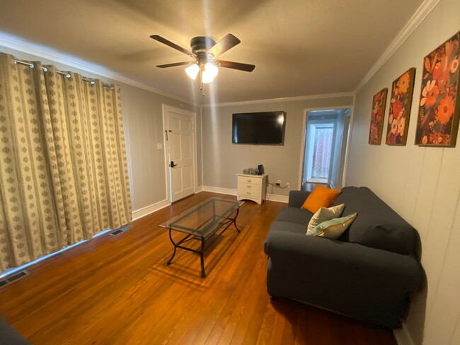 Foto del edificio - 2bedroom furnished home near St. Bernard's...