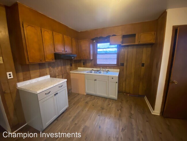 Building Photo - 1 br, 1 bath House - 6000 Leo Drive