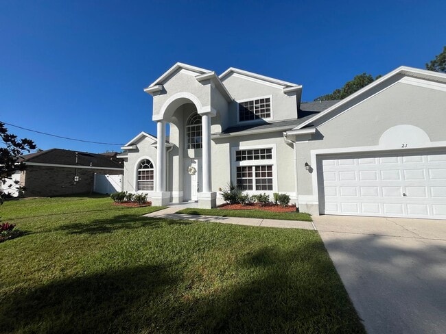 Building Photo - Stunning 2 story home features 4 bedrooms,...